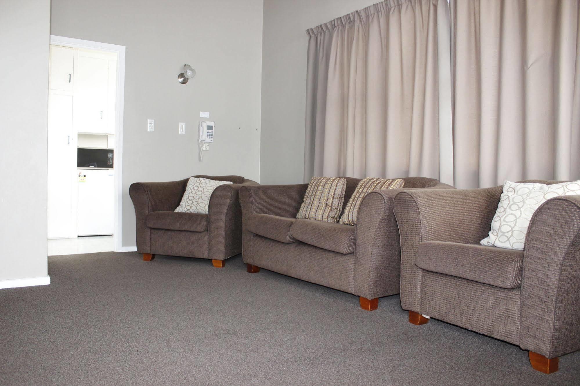 Colonial Motel Invercargill Bagian luar foto